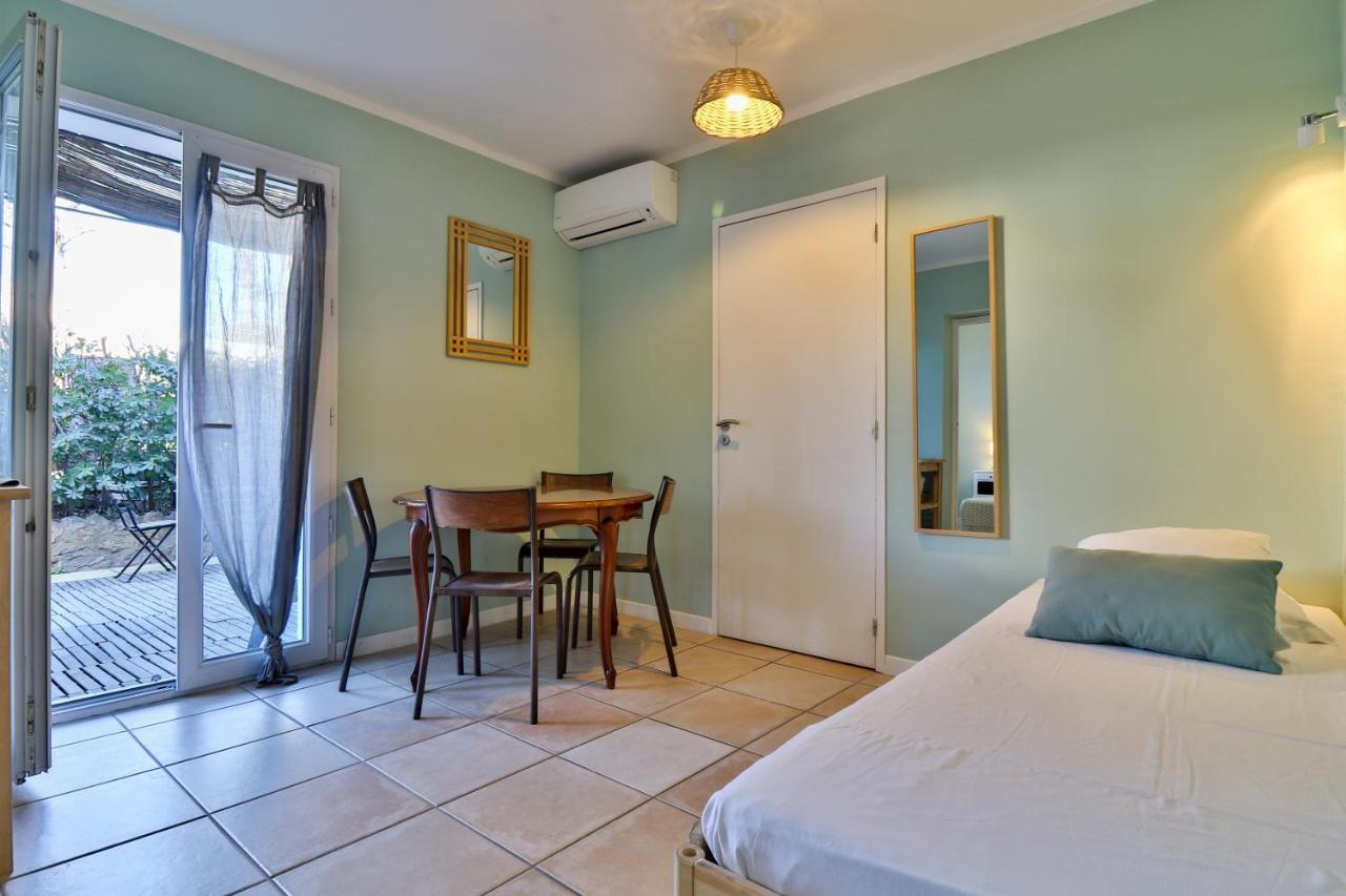 Hotel La Bastide Hyères Exteriör bild